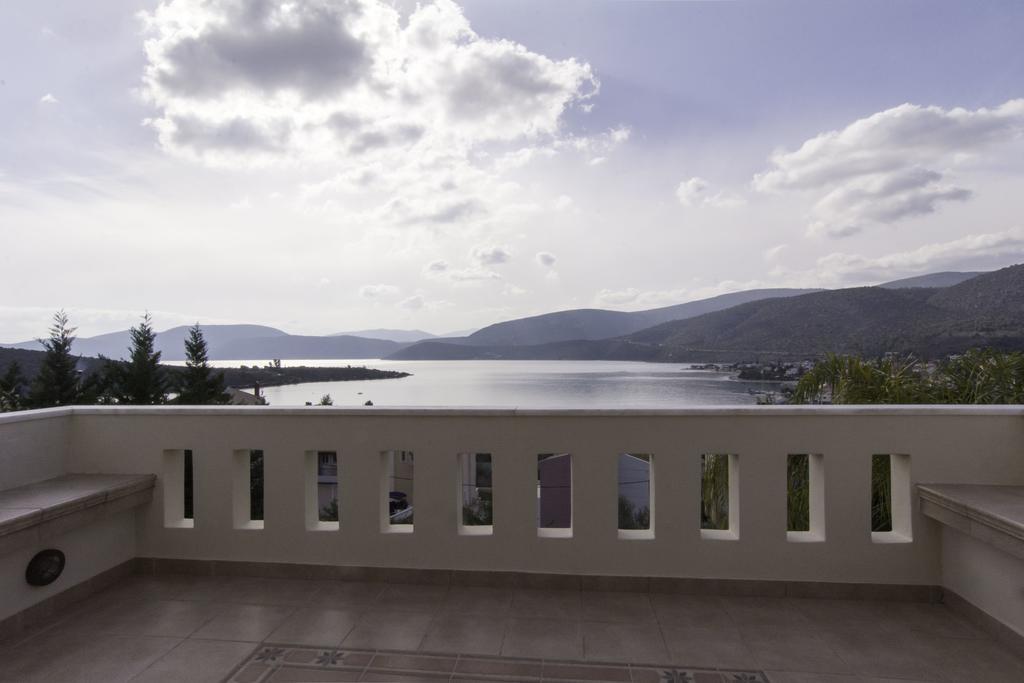 Villa Maira Luxurious With Private Swimming Pool Kórfos Dış mekan fotoğraf
