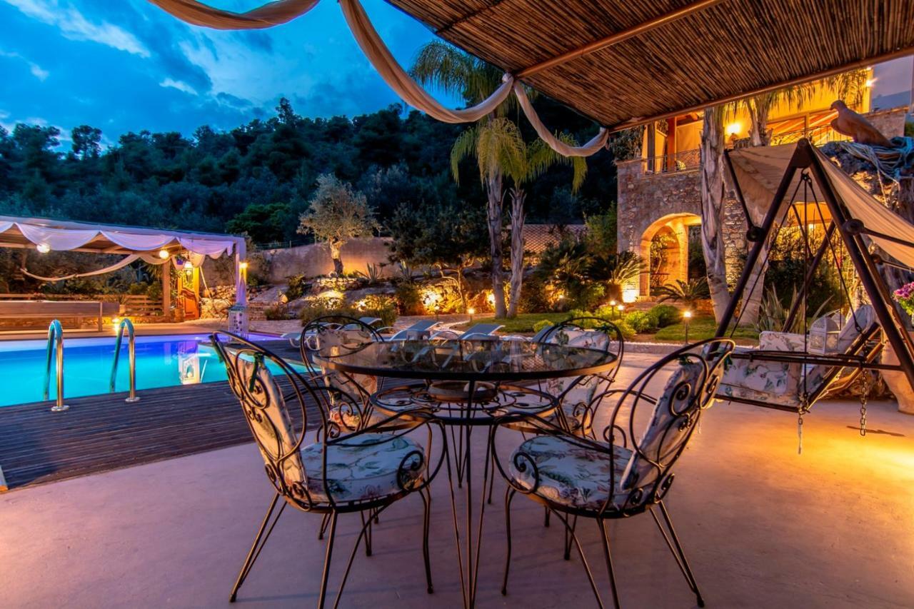Villa Maira Luxurious With Private Swimming Pool Kórfos Dış mekan fotoğraf